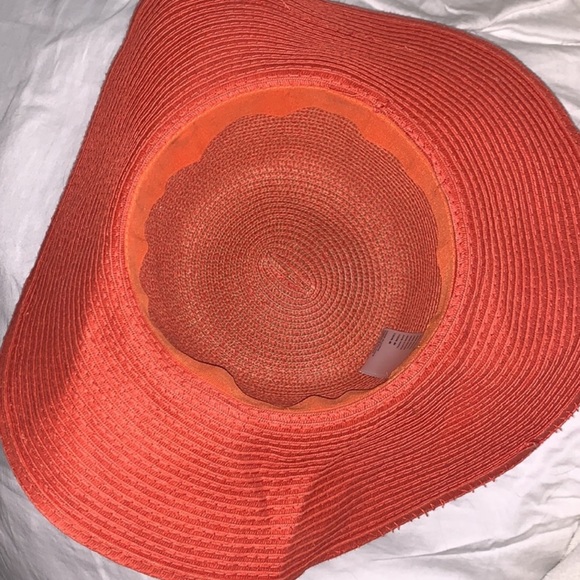 BCBG summer hat and two more - Picture 12 of 13
